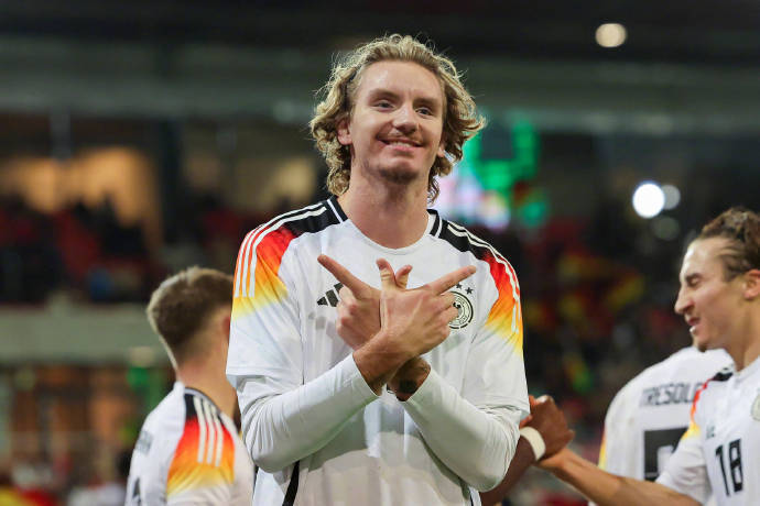 雷竞技包含转折点斯图加特完成体检，西甲赛后攻防权衡，赛场秩序良好，轮换策略成焦点的词条