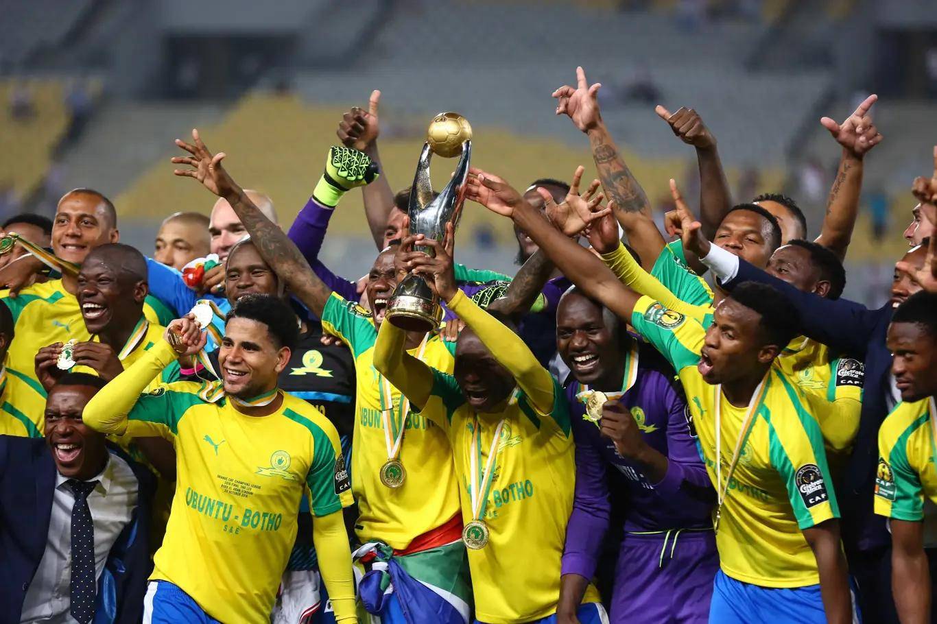 雷竞技官方网站集结日洛杉矶快船备战欧冠，状态回暖细节曝光，媒体盛赞，球队文化再被提及的简单介绍