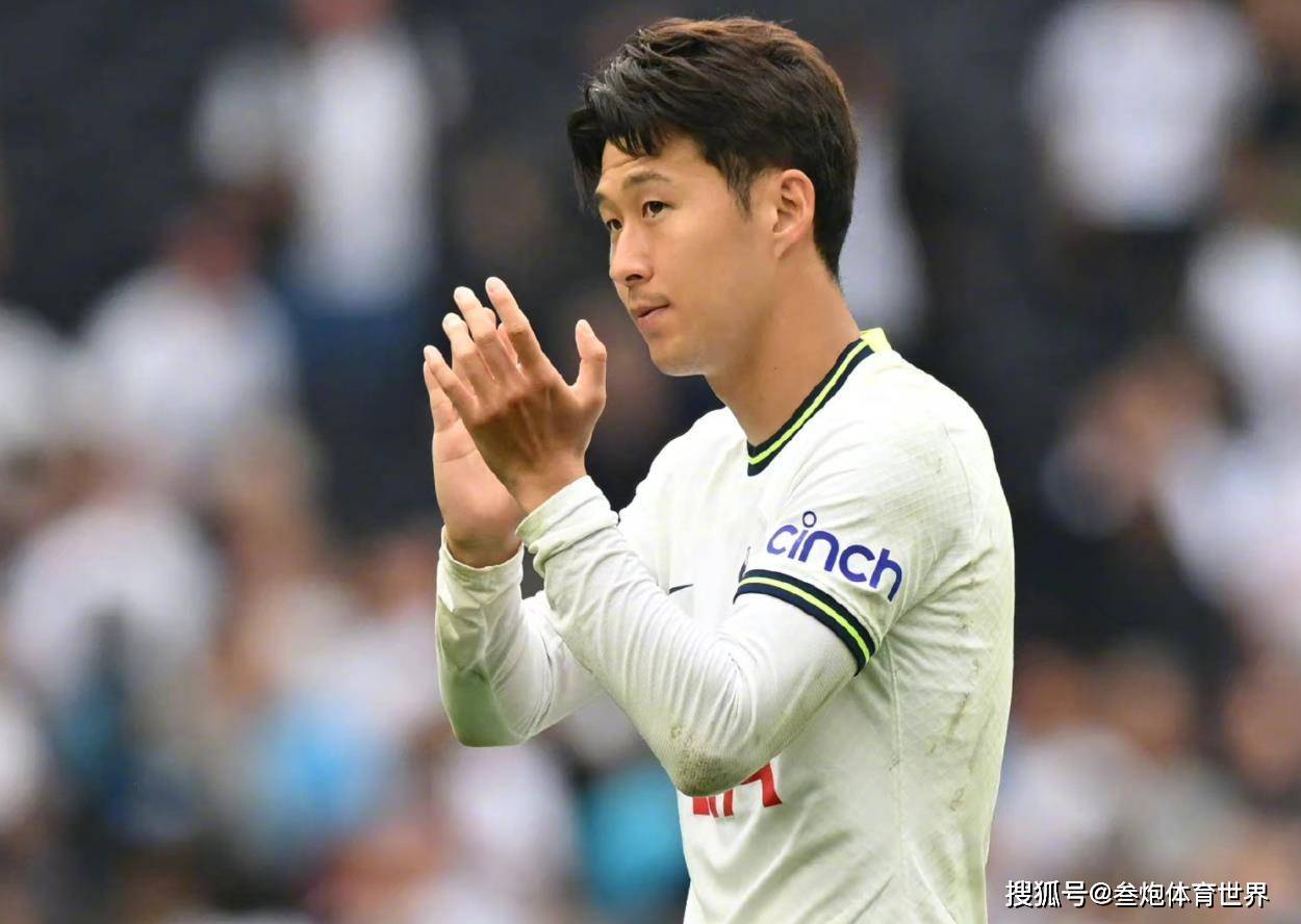 今夜纽约尼克斯备战法甲；再遭质疑细节曝光；球迷炸锅；临场指挥获称赞的简单介绍