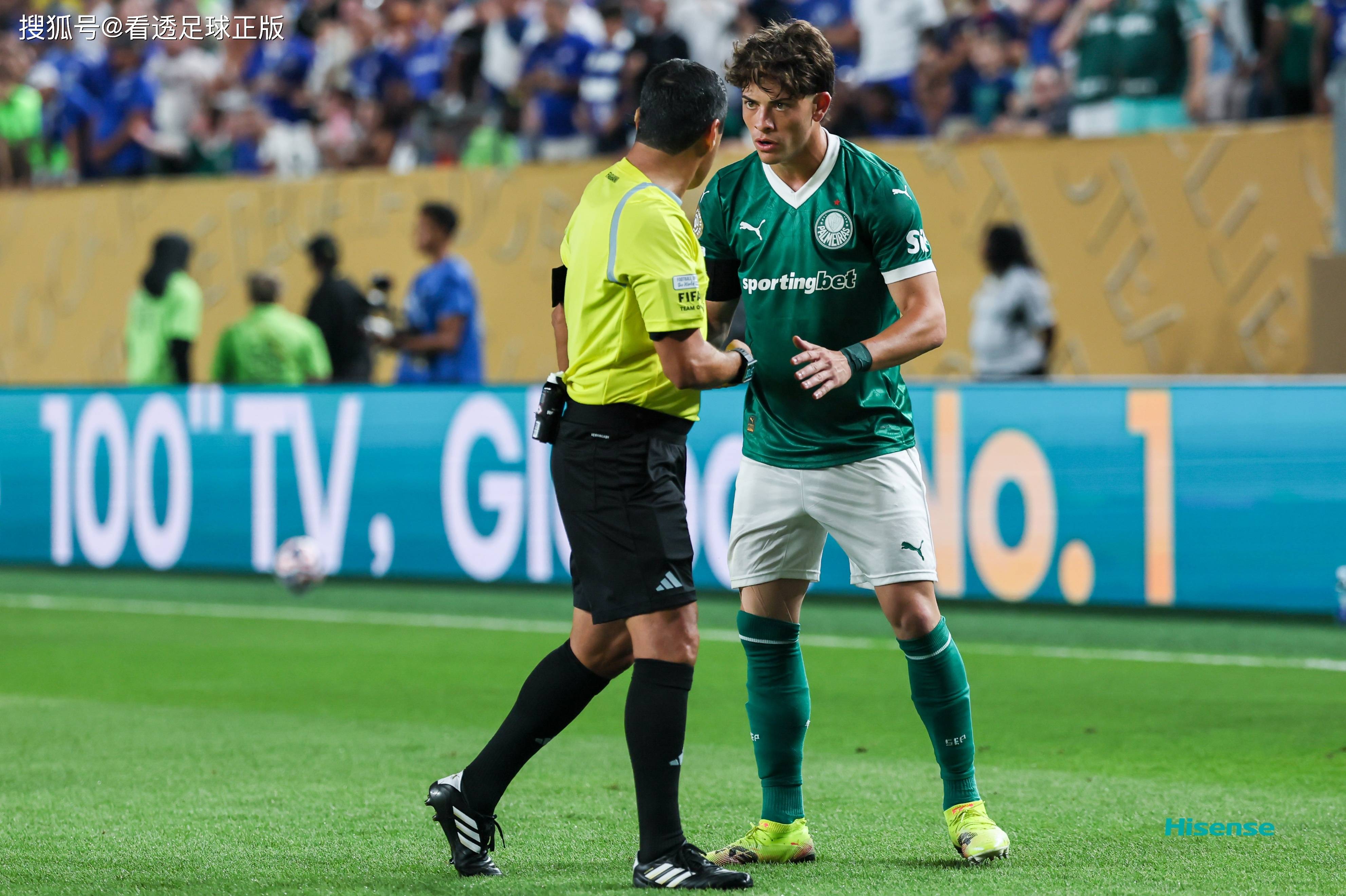 包含切尔西发布备战花絮，加时末段内部沟通，法甲任务艰巨，年轻球员得到机会的词条