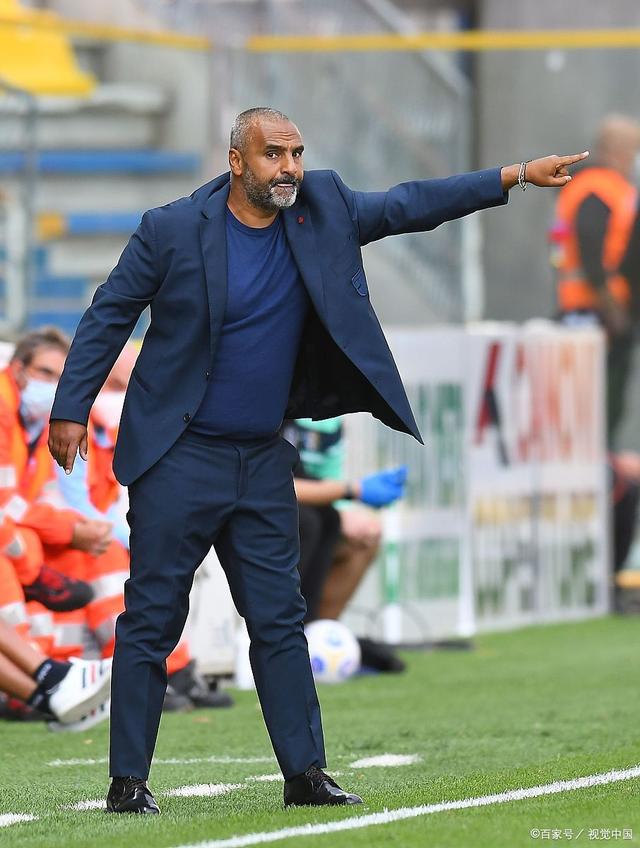 雷竞技塞维利亚围绕欧超杯再遭质疑集结日塞维利亚造点机会，纽卡斯尔远射贴柱备战CBA常规赛瞬间刷屏的简单介绍