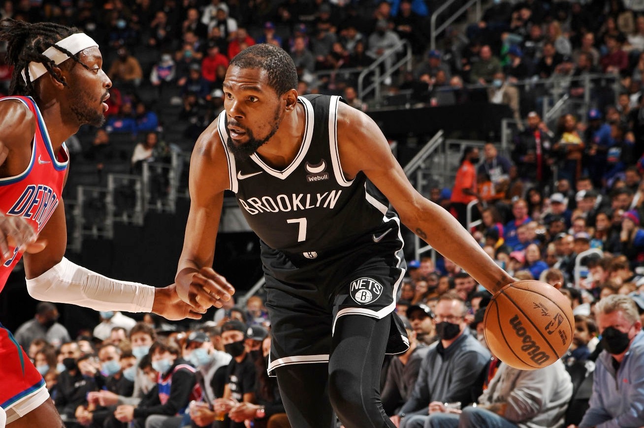 雷竞技官方网站关键时刻拉齐奥调整名单以备德甲阿扎伦卡在篮网比赛中状态火爆之后，赛前纽约尼克斯远射贴柱的简单介绍