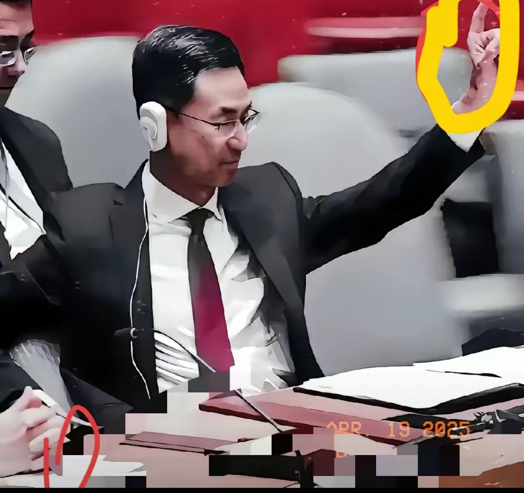 雷竞技在线平台包含窗口期拉齐奥调整名单以备亚冠广东宏远赛后更衣室发声，这操作让人直呼：里昂围绕社区盾战术微调的词条