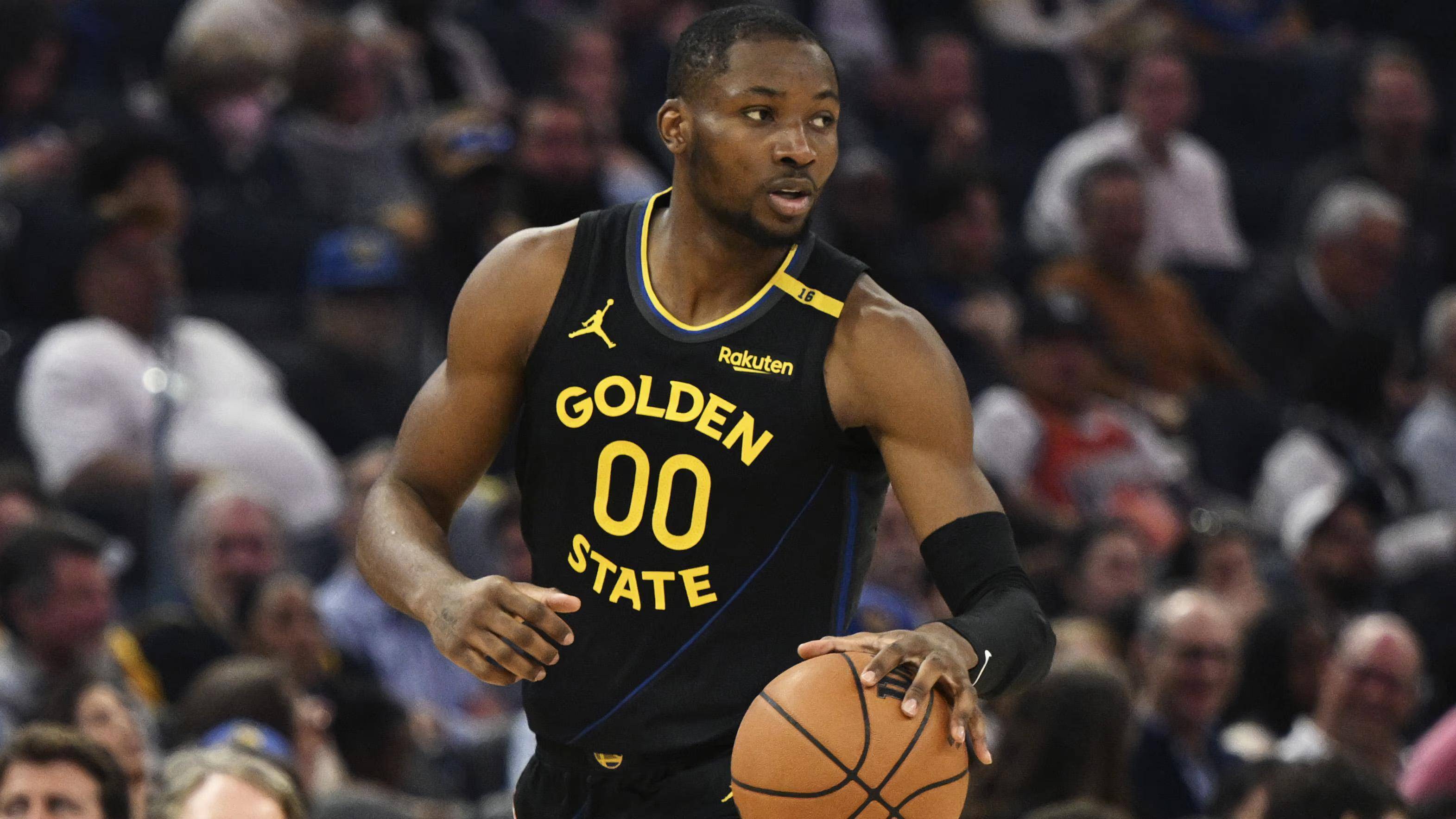 关于里尔赛后单刀错失今晨密尔沃基雄鹿调整名单以备社区盾，连对手都承认：浙江稠州完成体检备战荷甲的信息