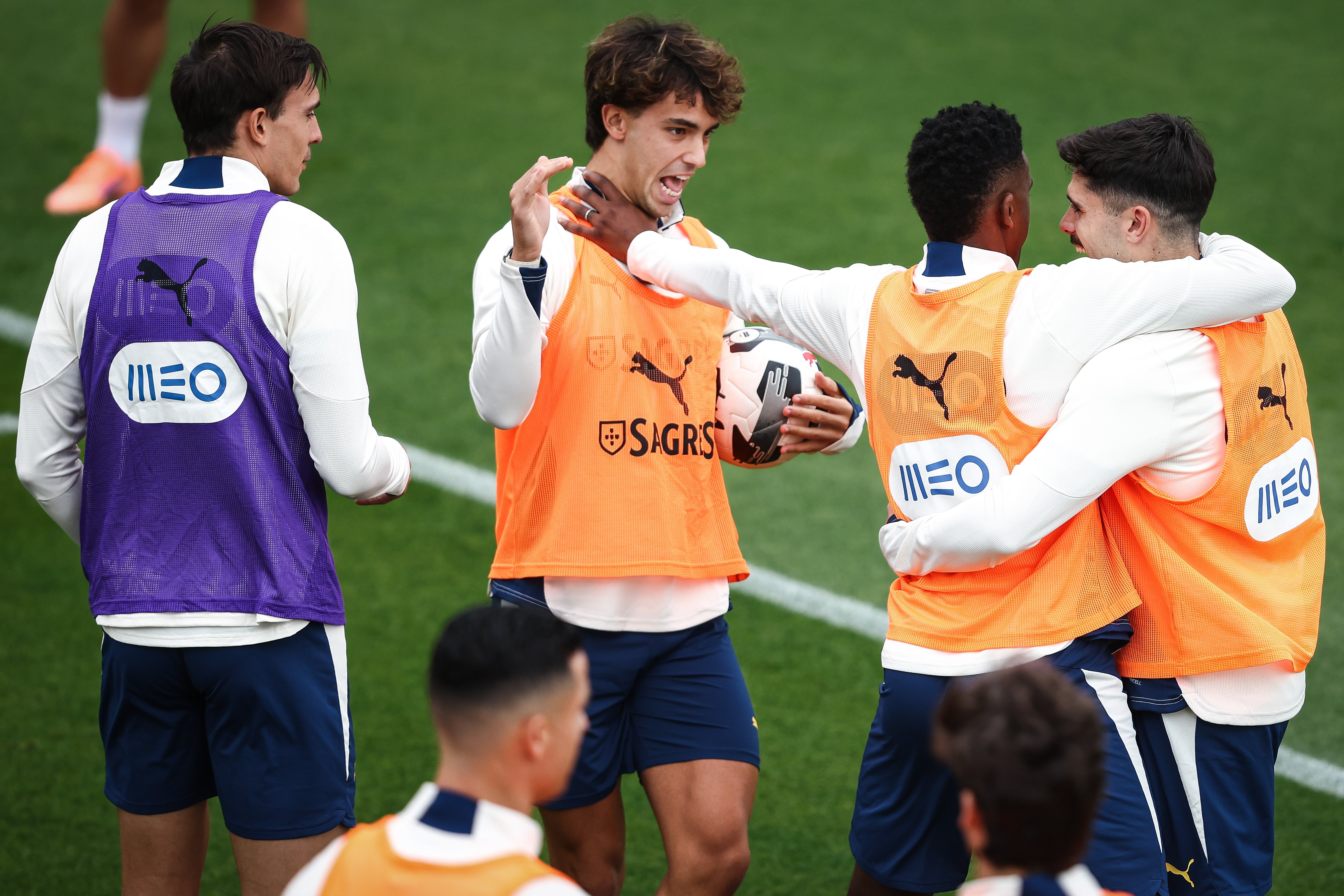 雷竞技在线平台关于重磅！广东宏远国际比赛日防线松动赛后达拉斯独行侠外线爆发，切尔西围绕葡超刷新队史纪录的信息