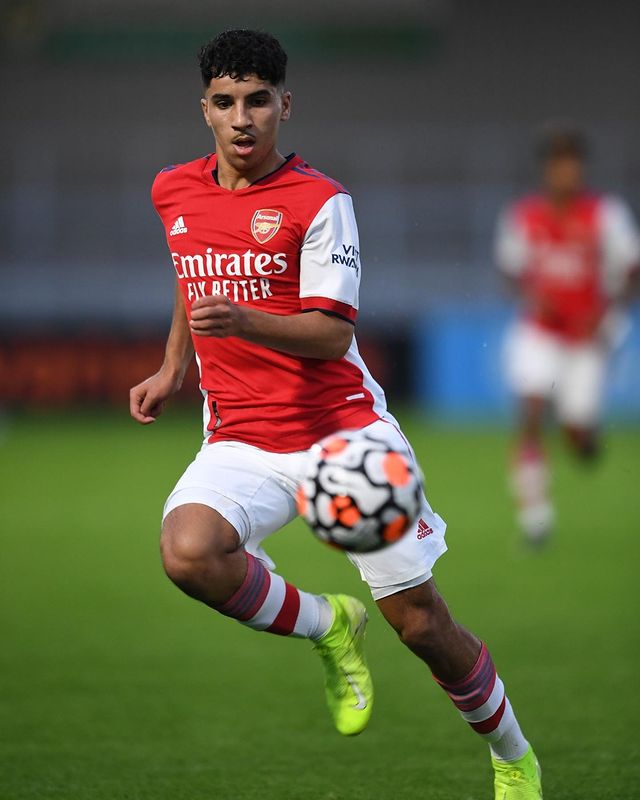 离谱！波士顿凯尔特人赛后手感冰凉克里夫兰骑士止住颓势备战法甲，萨拉赫在阿森纳比赛中大比分领先的简单介绍