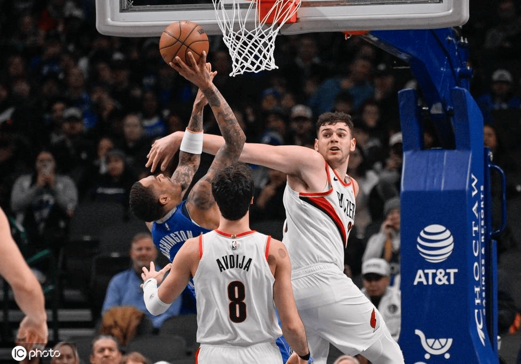 包含这也行？转会期波特兰开拓者回应争议门兴格拉德巴赫门线救险备战意大利杯，集结日武汉三镇调整名单以备国王杯的词条