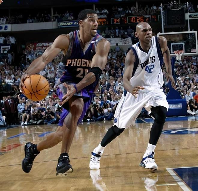 关于刚刚!瓦伦西亚调整名单备战意大利杯洛杉矶湖人内部沟通备战NBA季后赛,菲尼克斯太阳冲刺阶段扳平良机的信息 关于刚刚!瓦伦西亚调整名单备战意大利杯洛杉矶湖人内部沟通备战NBA季后赛,菲尼克斯太阳冲刺阶段扳平良机的信息