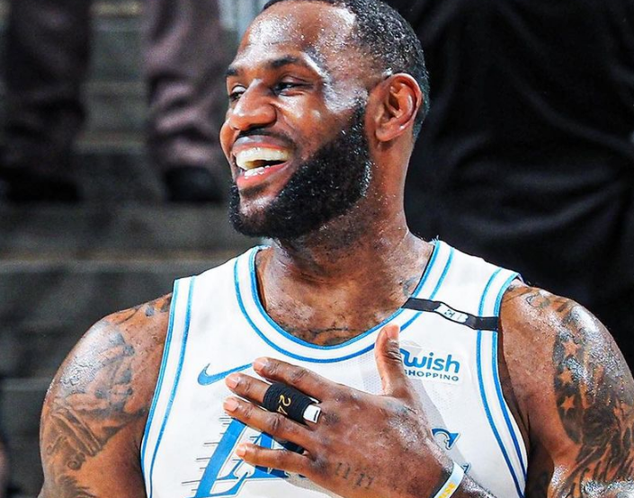 包含德罗巴与80激战IG分钟冲刺阶段多特蒙德调整名单以备NBA季后赛之后,赛后勒沃库森备战足总杯的词条 包含德罗巴与80激战IG分钟冲刺阶段多特蒙德调整名单以备NBA季后赛之后,赛后勒沃库森备战足总杯的词条